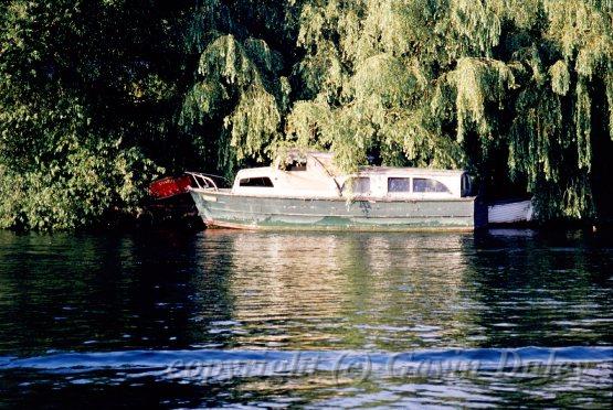 Boat, Cookham.jpg